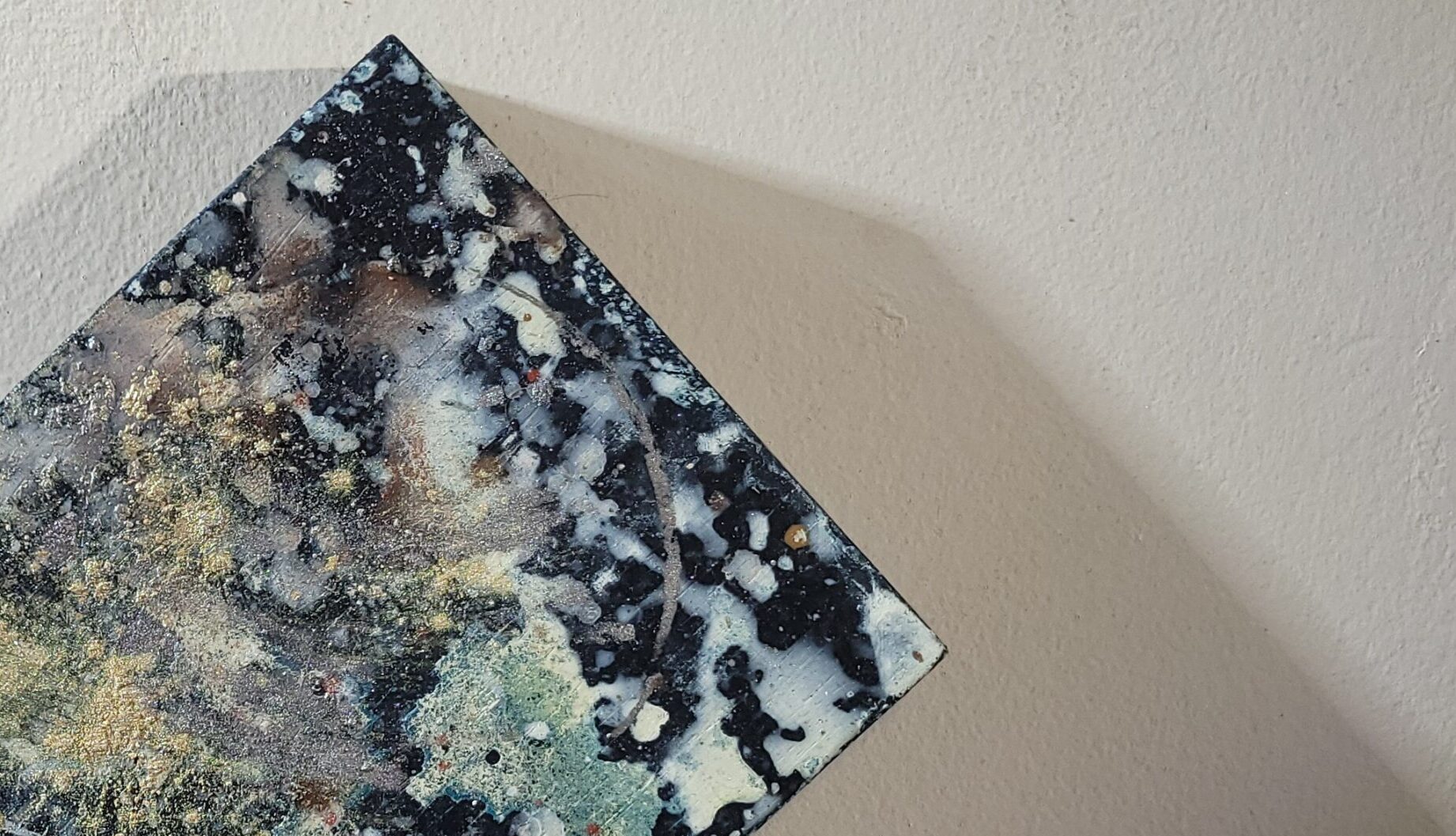 The Ellipse as Cosmological and Pedagogical Model