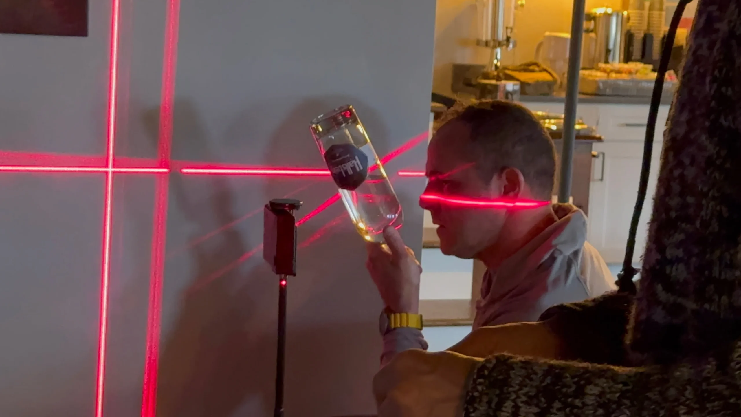 O fenômeno código da realidade DMT–laser